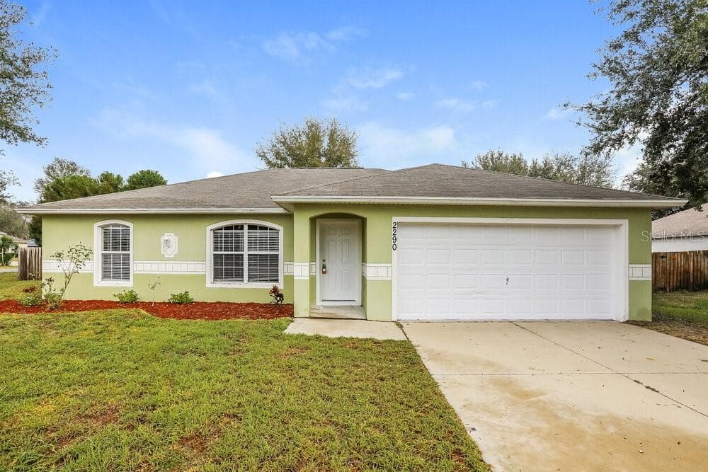 2290 BARN WOOD COURT LEESBURG, FL 34748