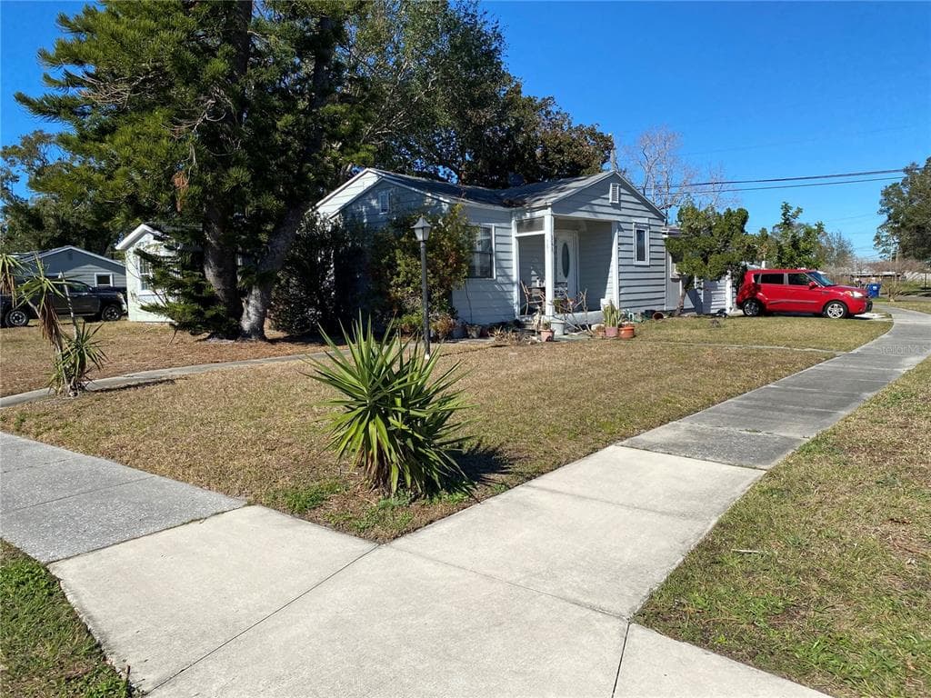 161 83RD AVENUE N ST PETERSBURG, FL 33702
