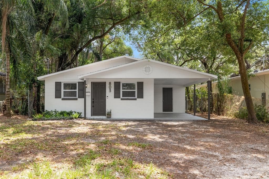 803 E NORTH STREET TAMPA, FL 33604