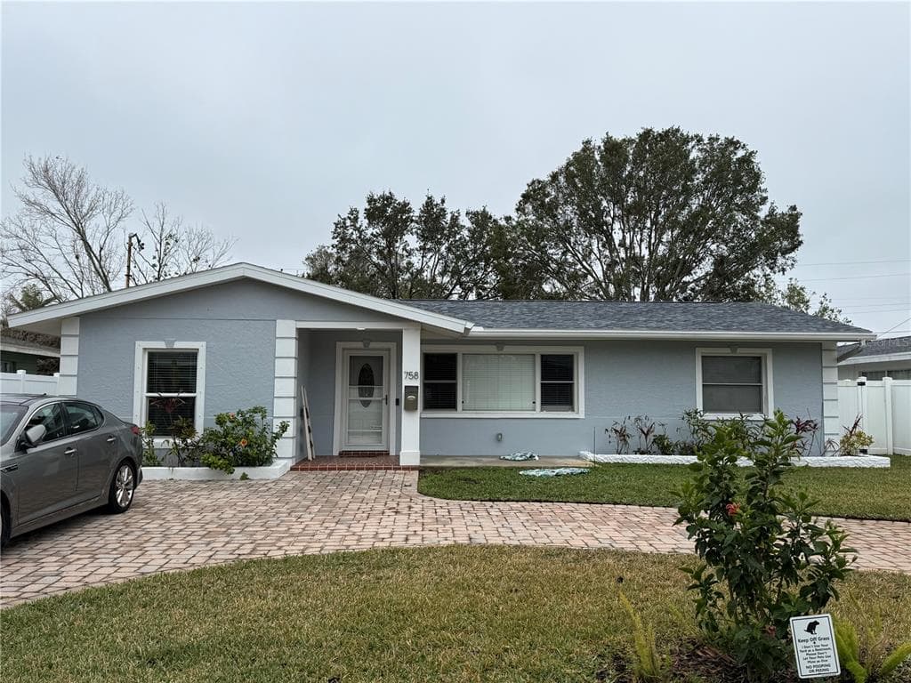758 44TH AVENUE NE ST PETERSBURG, FL 33703
