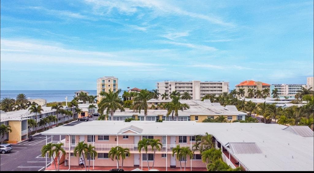 19417 GULF BOULEVARD UNIT A207 INDIAN ROCKS BEACH, FL 33785