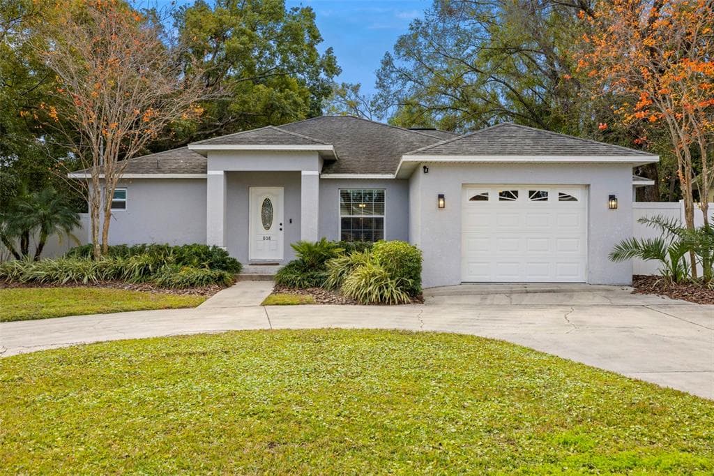 808 W HOLLYWOOD STREET TAMPA, FL 33604