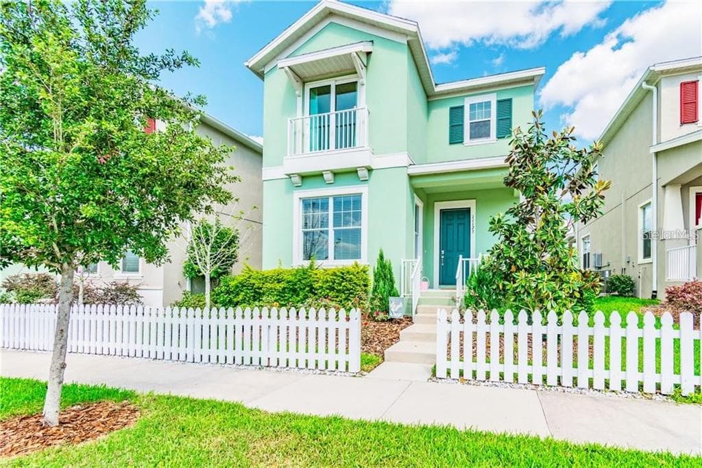 11125 WINTHROP LAKE DRIVE RIVERVIEW, FL 33578