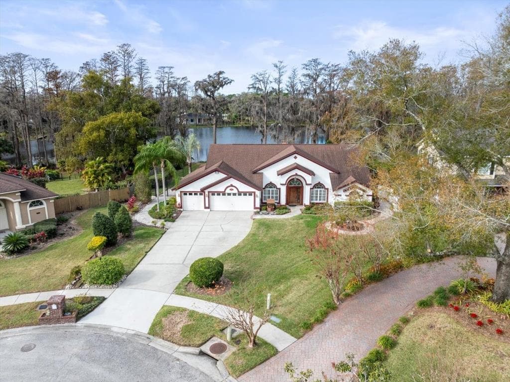 5649 GLENCREST BOULEVARD TAMPA, FL 33625