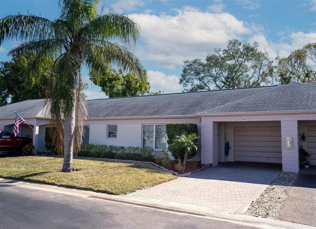 8360 CANDLEWOOD ROAD SEMINOLE, FL 33777