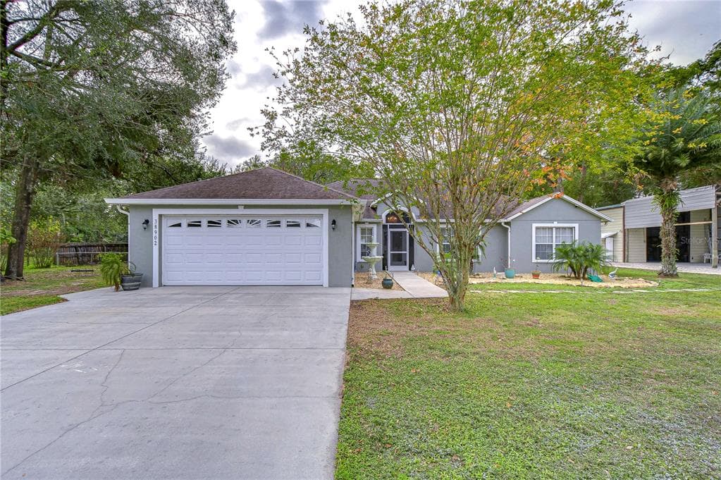 38902 INEZ AVENUE ZEPHYRHILLS, FL 33542