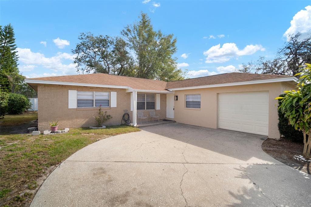 1203 BARONWOOD PLACE BRANDON, FL 33510