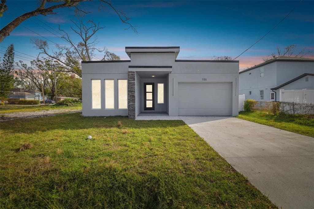 7711 N ORLEANS AVENUE TAMPA, FL 33604