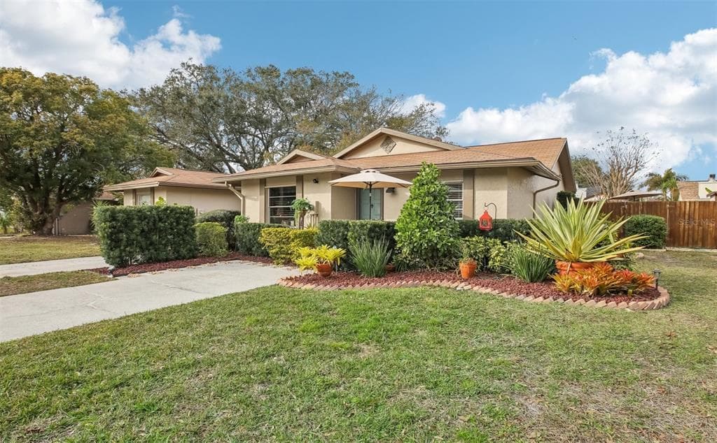 5117 LESHER COURT TAMPA, FL 33624