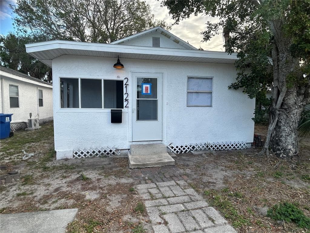 2122 9TH AVENUE S ST PETERSBURG, FL 33705