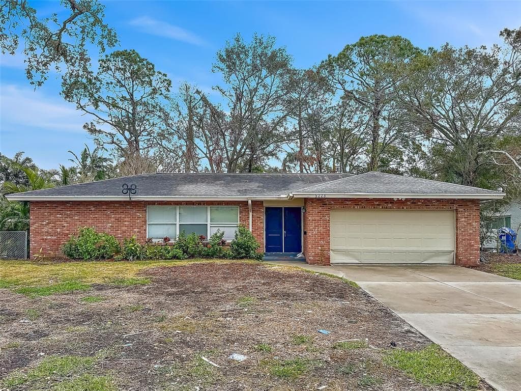 5225 VENETIAN BOULEVARD NE ST PETERSBURG, FL 33703