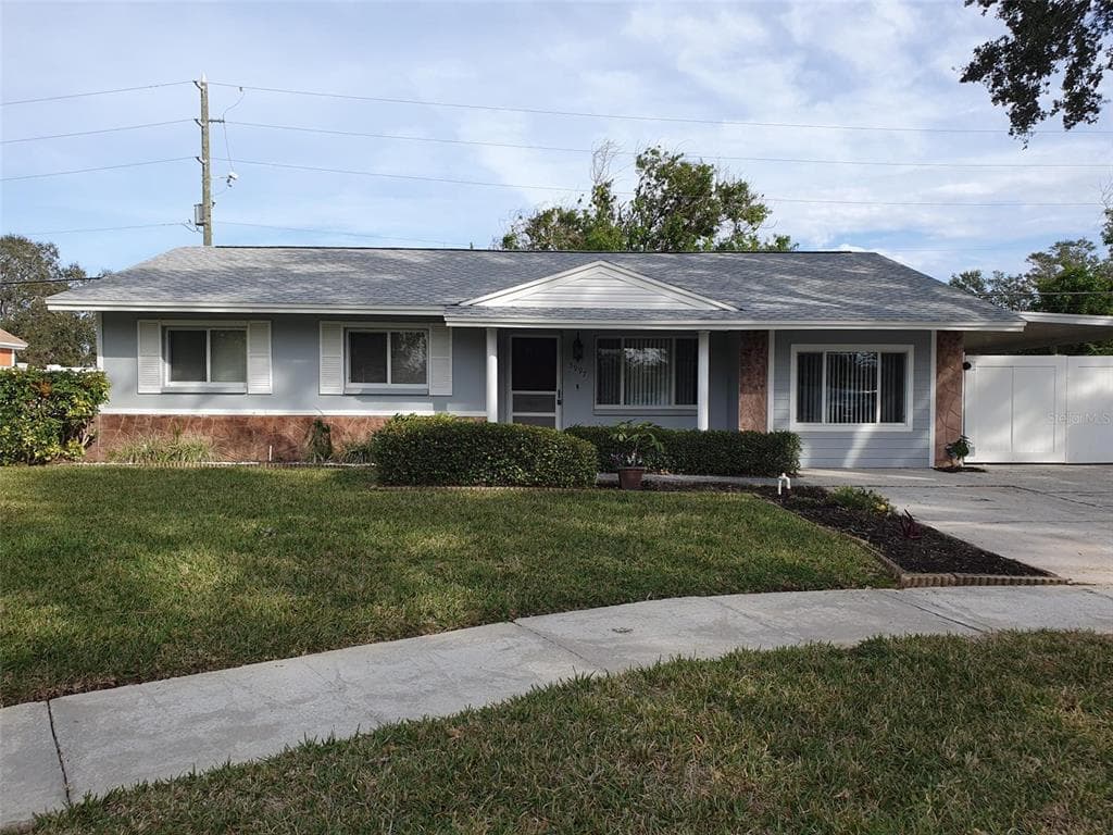 5997 DUNBEATH STREET N ST PETERSBURG, FL 33709