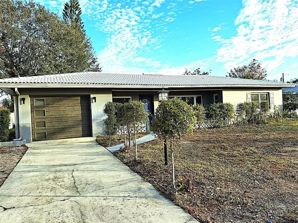 3843 19TH AVENUE N ST PETERSBURG, FL 33713