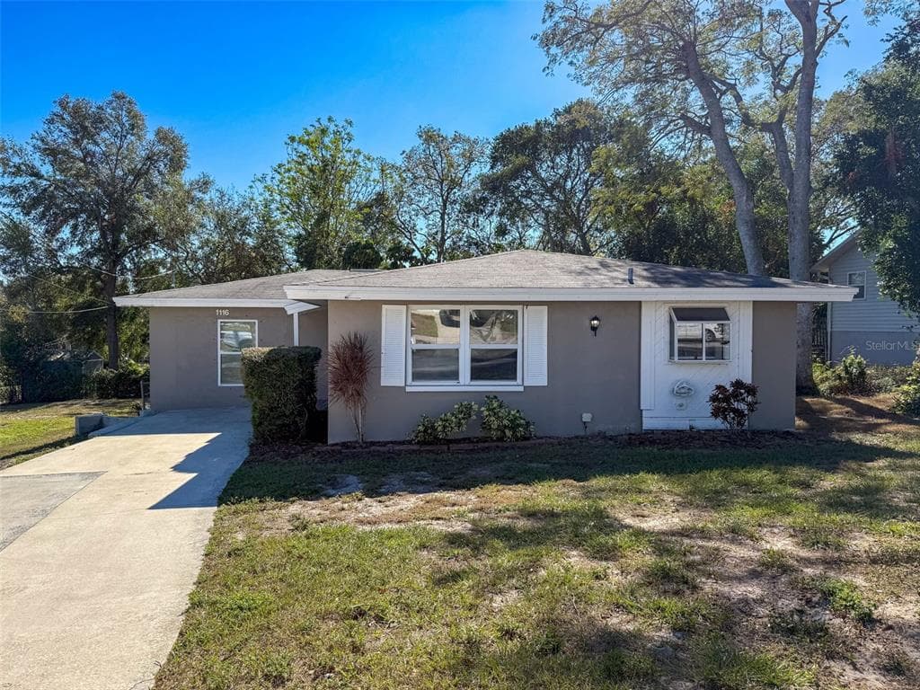1116 E BOYER STREET TARPON SPRINGS, FL 34689