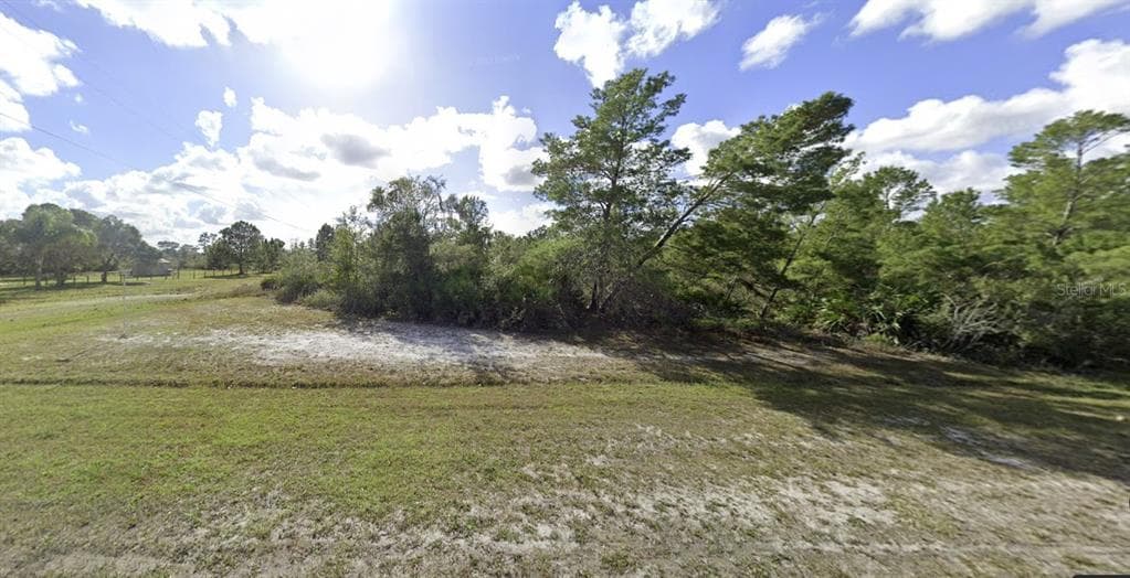 201 PARK AVENUE INDIAN LAKE ESTATES, FL 33855