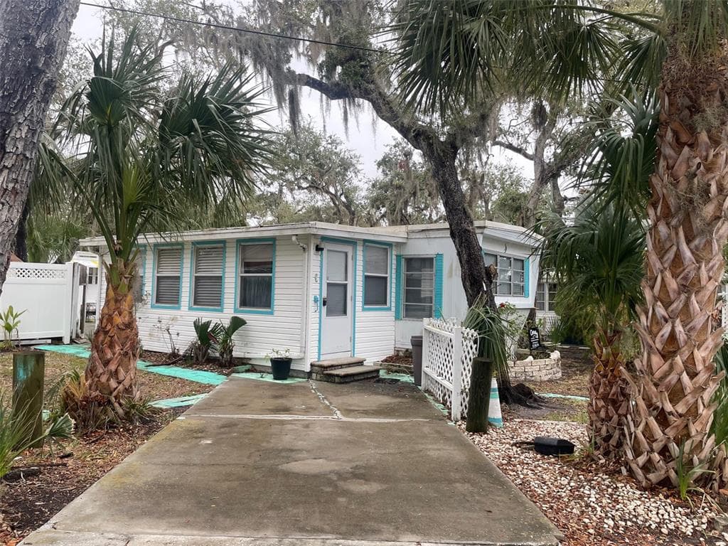 15010 113TH AVENUE UNIT 46 LARGO, FL 33774