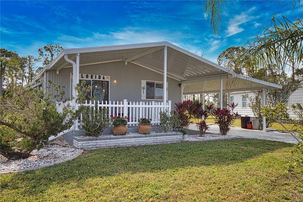925 IGLESIA DRIVE NORTH PORT, FL 34287