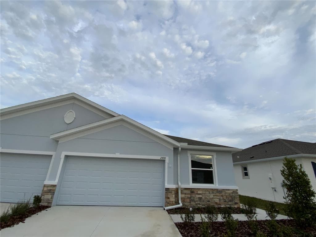 2498 BENDING BONSAI DRIVE WESLEY CHAPEL, FL 33543