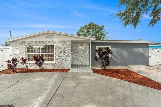 5118 MURRAY HILL DRIVE
