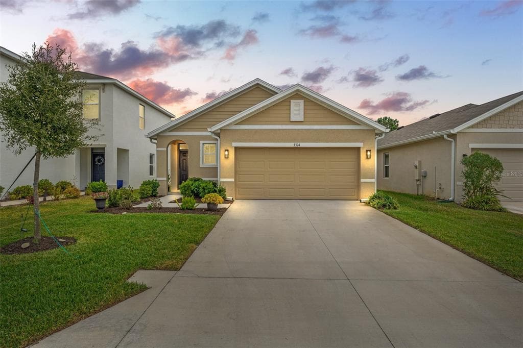 3304 SUNCOAST PLAINS DRIVE