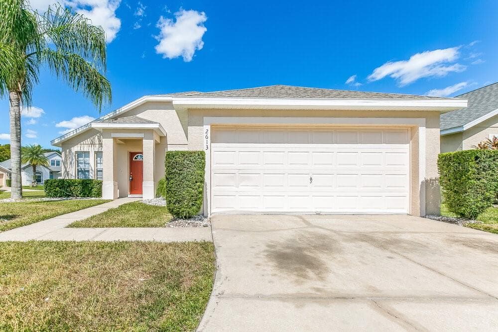 2613 DECK AVENUE KISSIMMEE, FL 34743