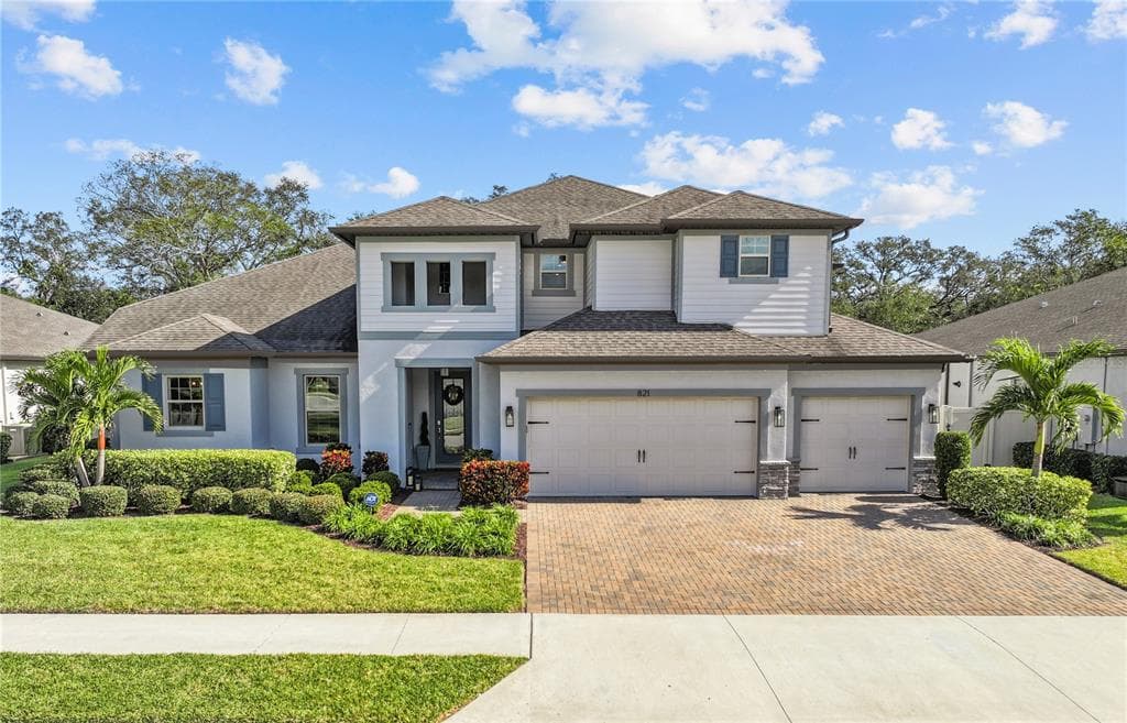 821 FOREST GLEN COURT