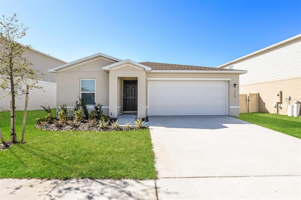 1948 IOWA DRIVE SUMTERVILLE, FL 33585