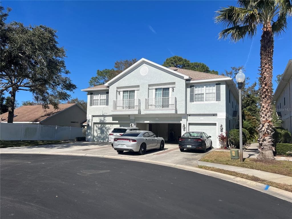 8313 SHALLOW CREEK COURT