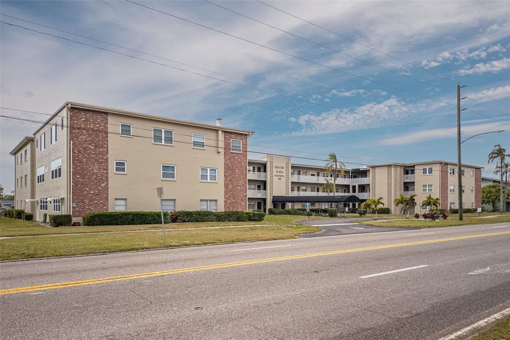 1000 49TH STREET N UNIT 210 ST PETERSBURG, FL 33710