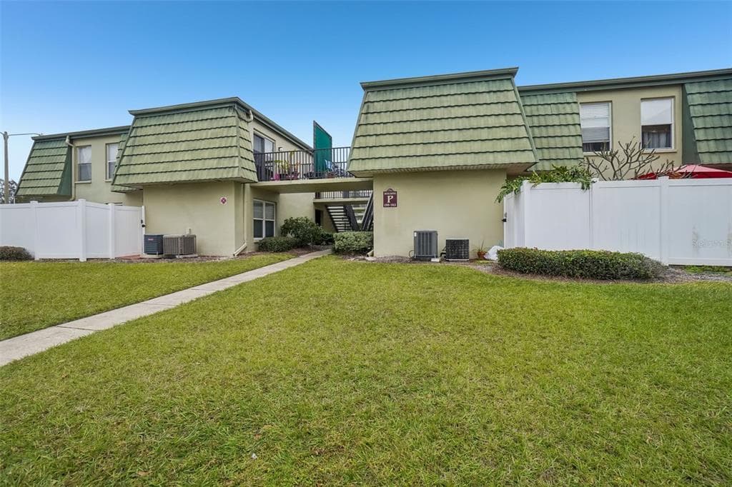 1799 N HIGHLAND AVENUE UNIT 136 CLEARWATER, FL 33755