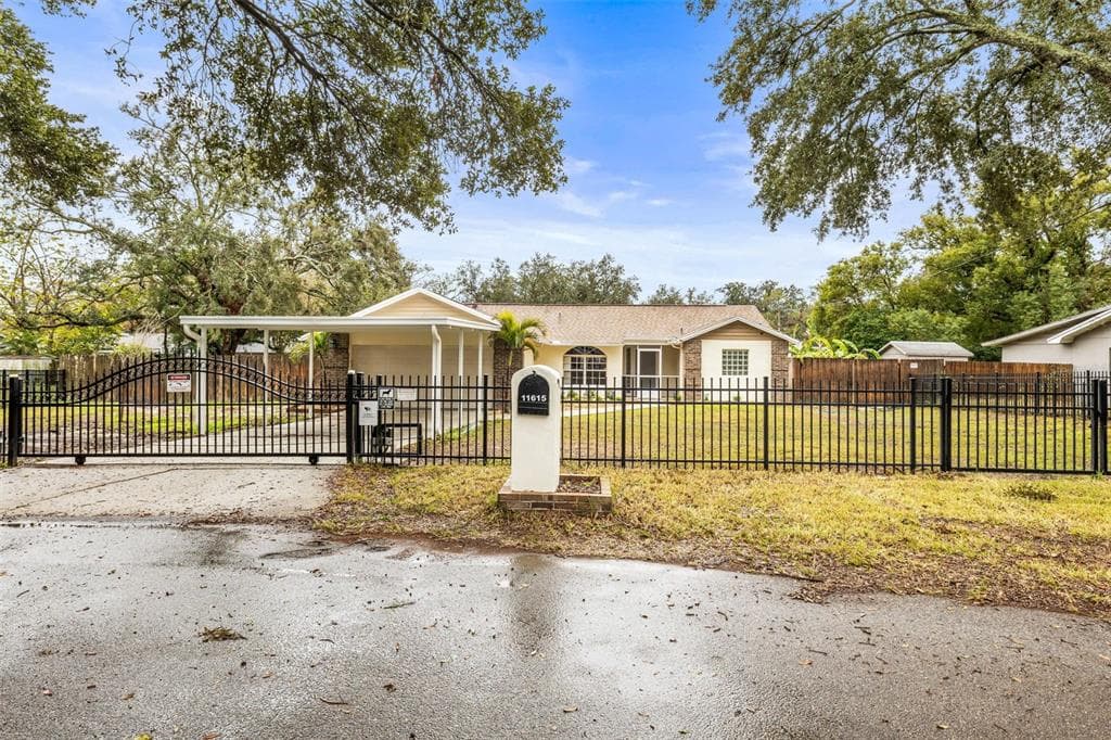11615 GROVE LANE SEFFNER, FL 33584