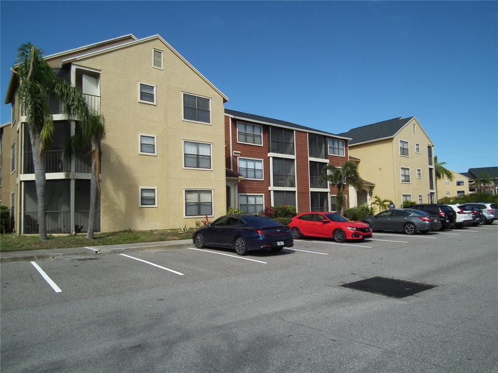 11901 4TH STREET N UNIT 10105 ST PETERSBURG, FL 33716