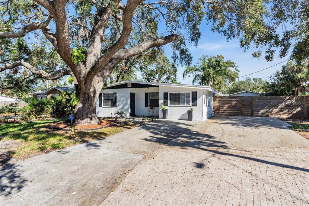 6706 S KISSIMMEE STREET TAMPA, FL 33616