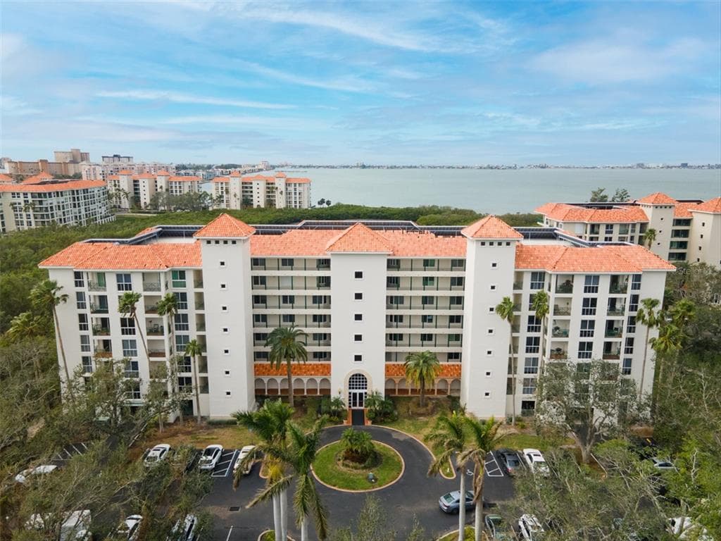 4750 DOLPHIN CAY LANE S UNIT 604 ST PETERSBURG, FL 33711