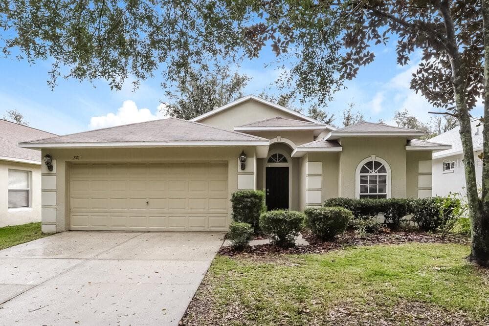 721 STRAW LAKE DRIVE BRANDON, FL 33510