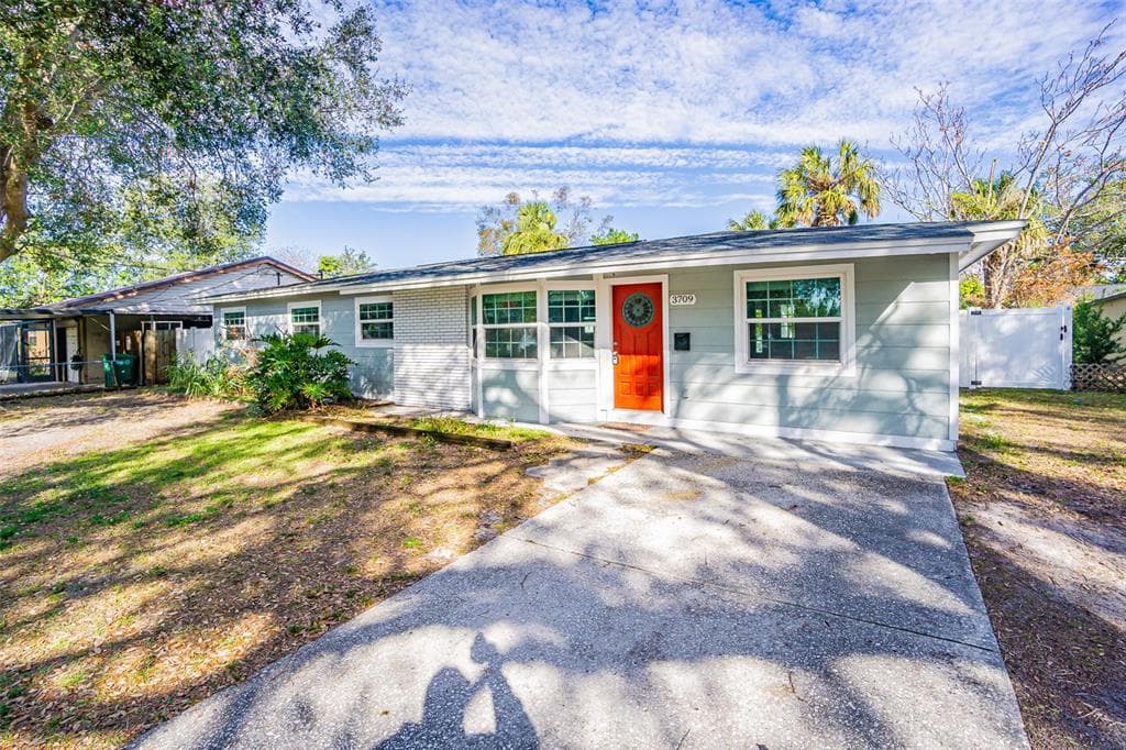 3709 W OKLAHOMA AVENUE TAMPA, FL 33611