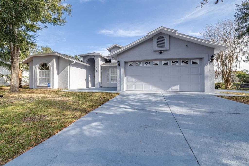 5200 LAGOS COURT NEW PORT RICHEY, FL 34655