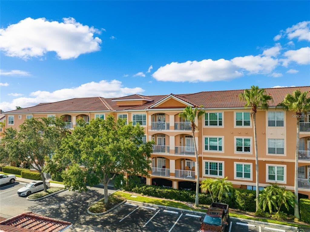 5000 CULBREATH KEY WAY UNIT 1-206 TAMPA, FL 33611