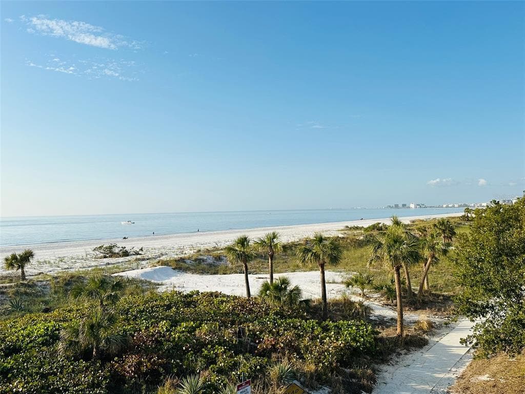 3200 GULF BOULEVARD UNIT 204 ST PETE BEACH, FL 33706
