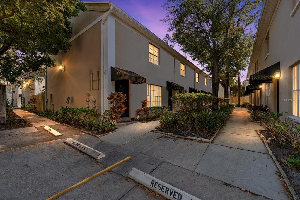 408 S ARRAWANA AVENUE UNIT C4 TAMPA, FL 33609
