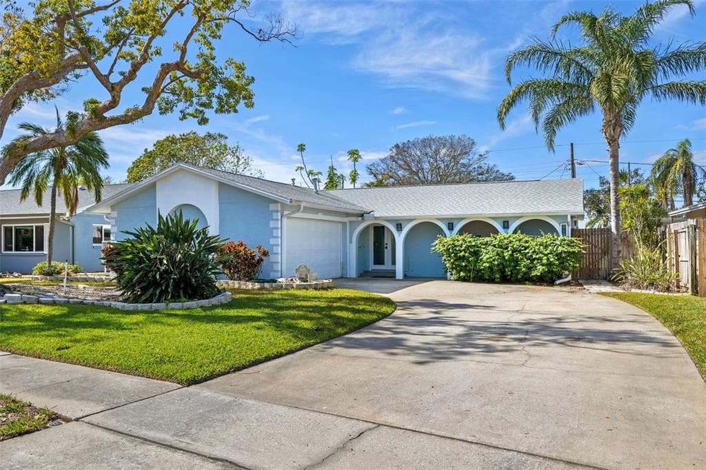 5630 VENETIAN BOULEVARD NE ST PETERSBURG, FL 33703