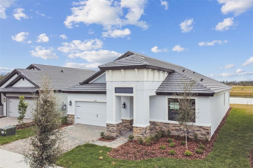2416 WISE RIVER LANE ZEPHYRHILLS, FL 33541