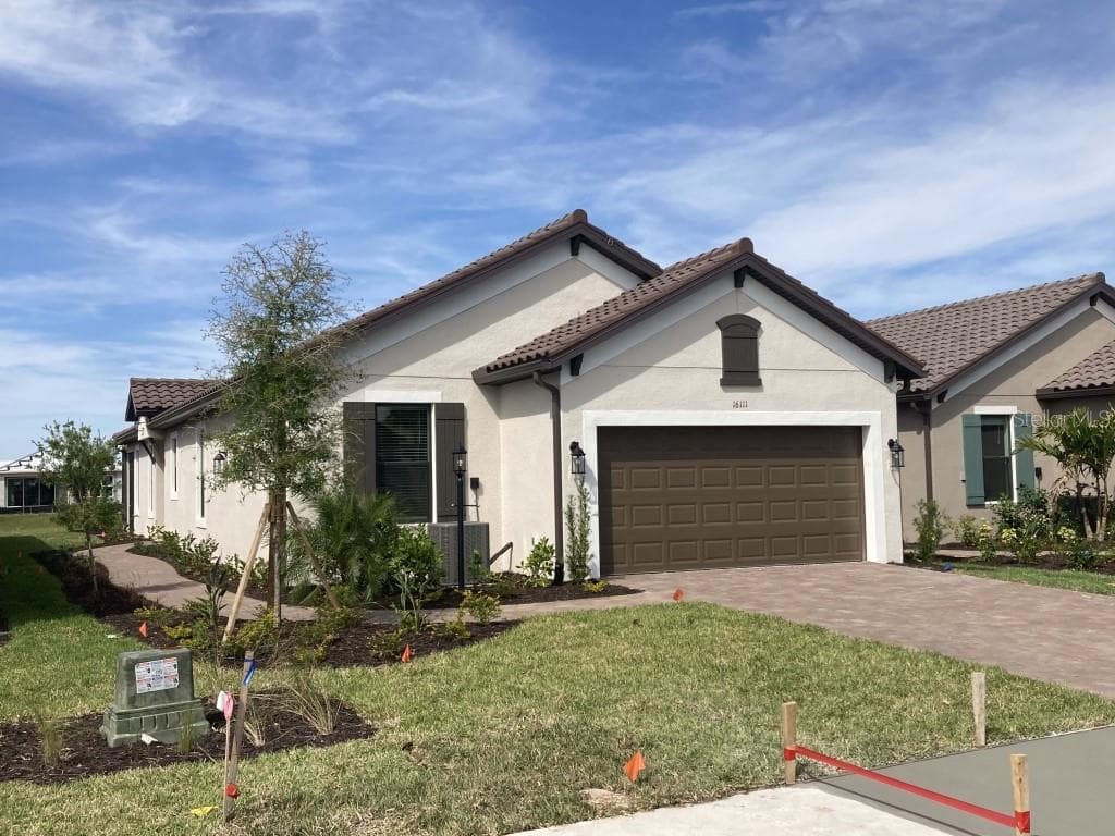 16111 FORTEZZA DRIVE BRADENTON, FL 34211