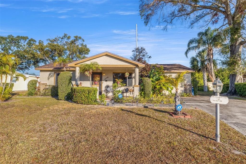 1270 NICHOLSON STREET CLEARWATER, FL 33755