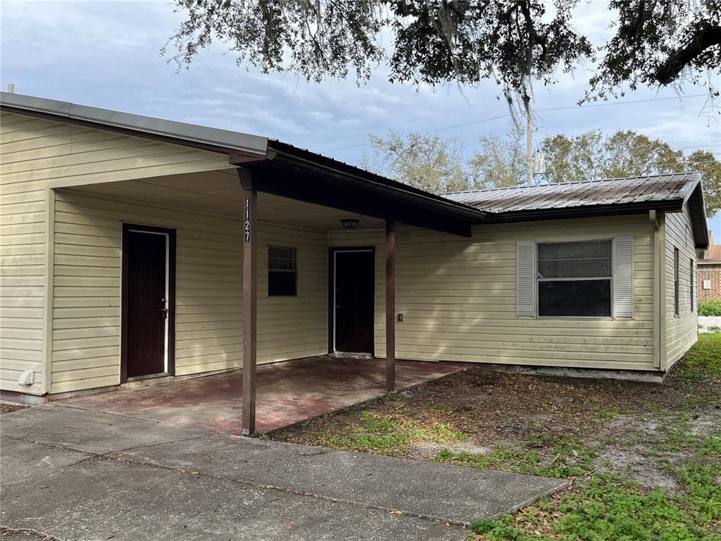 1127 APOLLO COURT LAKELAND, FL 33810