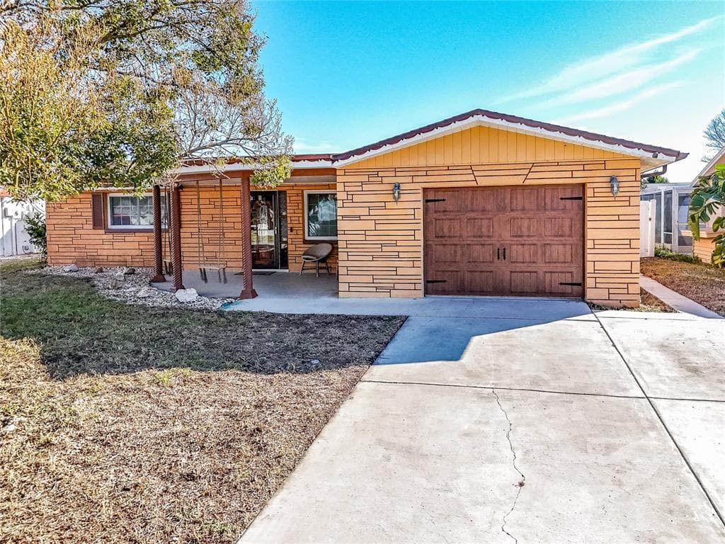 4908 BOLA STREET NEW PORT RICHEY, FL 34652