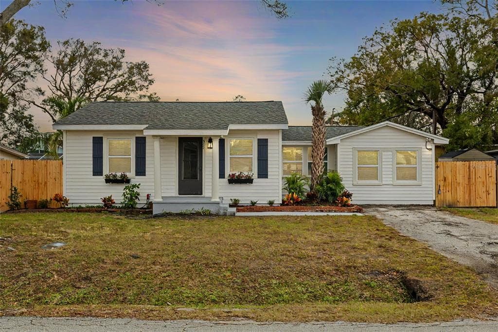 3111 BAY LANE CLEARWATER, FL 33759