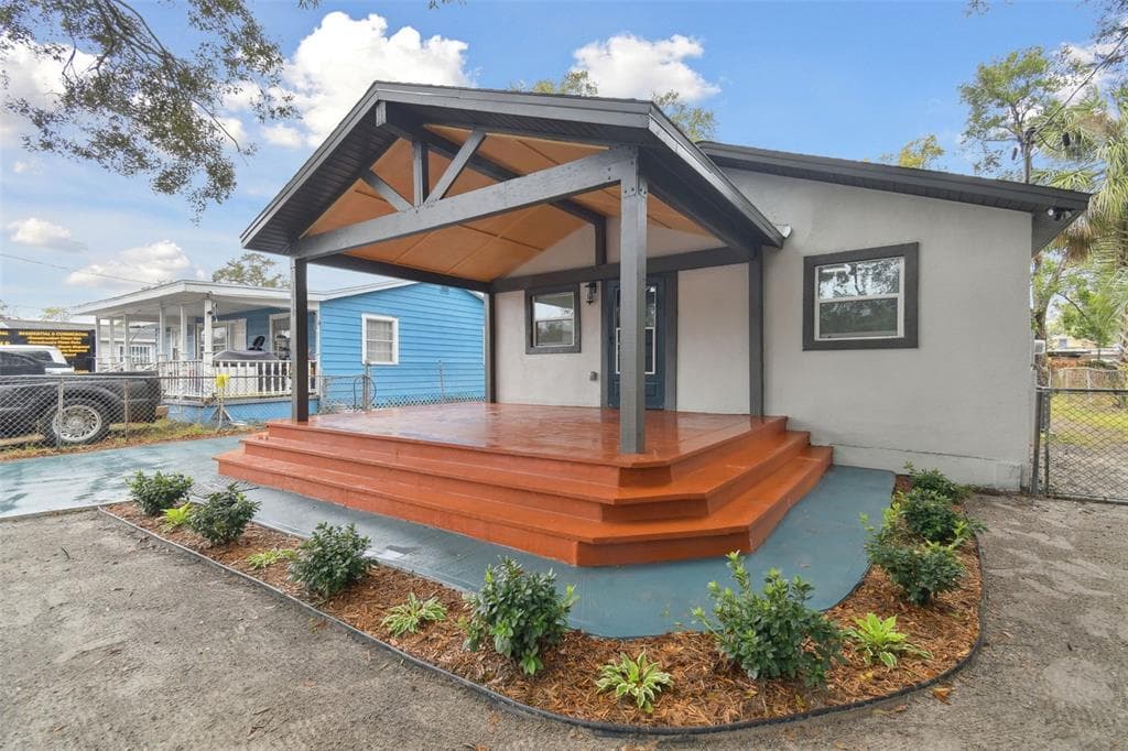 3020 DELEUIL AVENUE