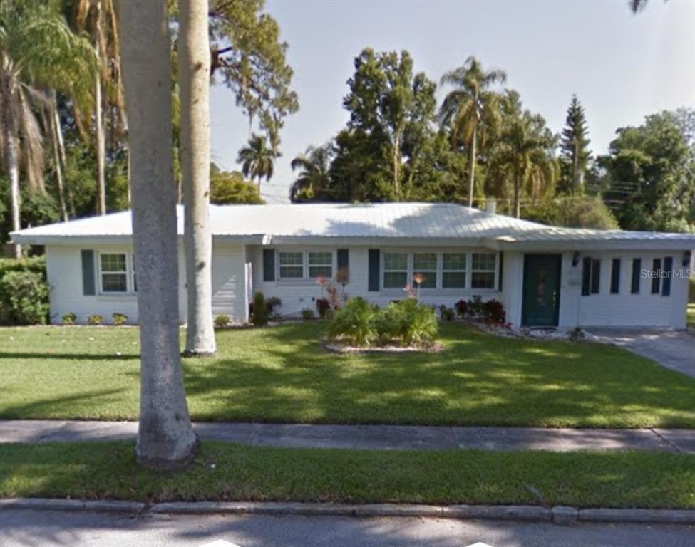 2415 2ND AVENUE E BRADENTON, FL 34208