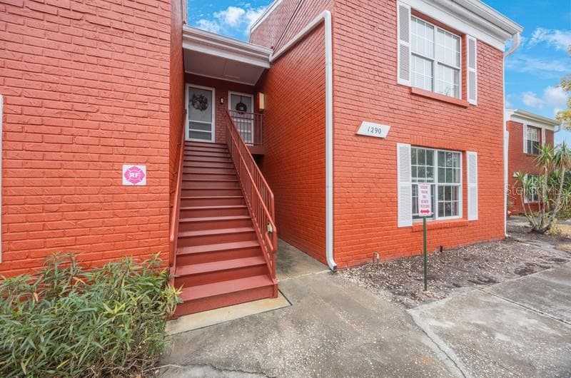 1290 83RD AVENUE N UNIT D ST PETERSBURG, FL 33702